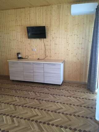 Гостевой дом Davido Hotel Гагра Номер-студио с видом на горы-12